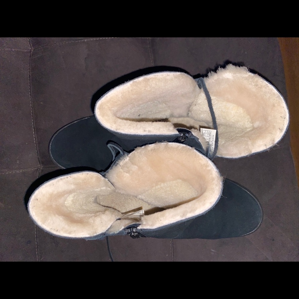 Ugg boots - Picture 3 of 7